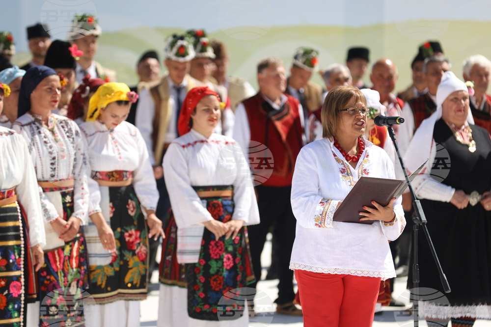 Копривщица е истински храм на душевността ни, където можем да усетим древната сила на българина, заяви кметът Мария Тороманова