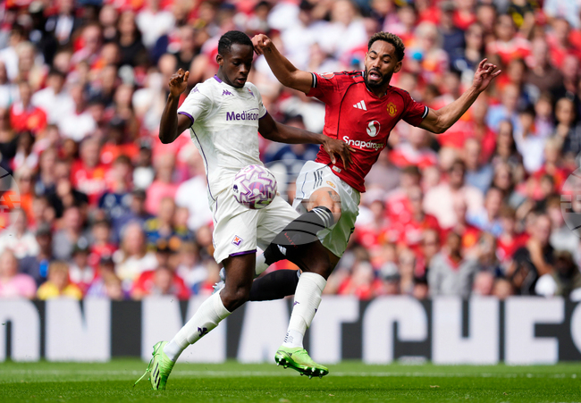 Манчестър Юнайтед завърши наравно с Фиорентина в последната си контролна среща преди началото на сезона във Висшата лига