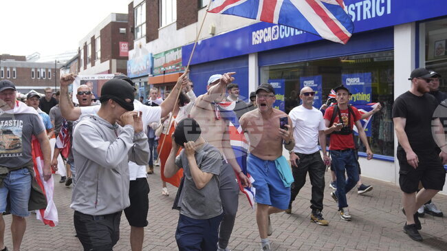 АП: Антимигрантската реторика и политики се засилват в цяла Европа