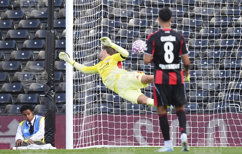 Britain Soccer Fulham Frankfurt