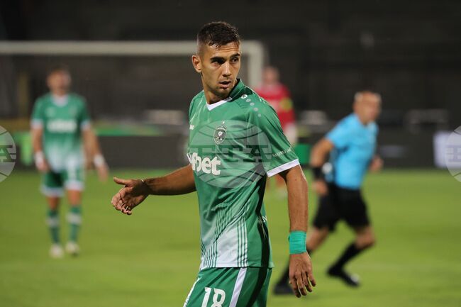 С гол на Ивайло Чочев в добавеното време Лудогорец преодоля Черноморец (Бургас) от Втора лига в турнира за Купата на България