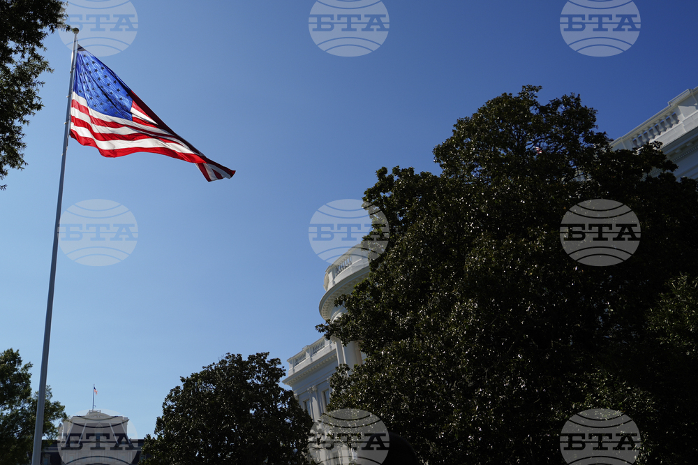 Тръмп е готов да се срещне с Путин и Зеленски в Аляска, но се планира двустранна среща, заяви Белият дом