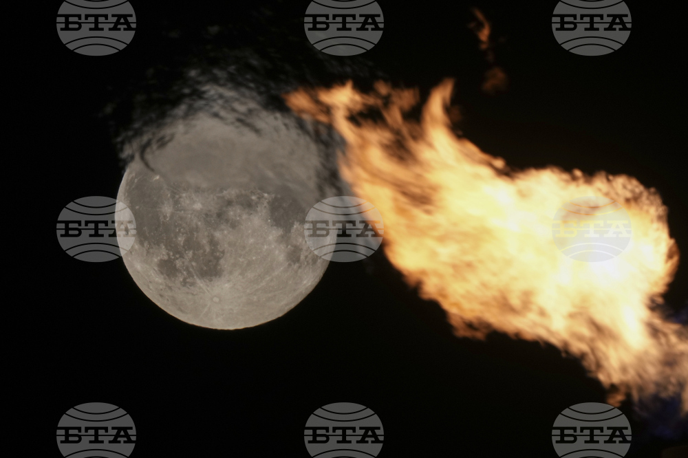 Russia Full Moon