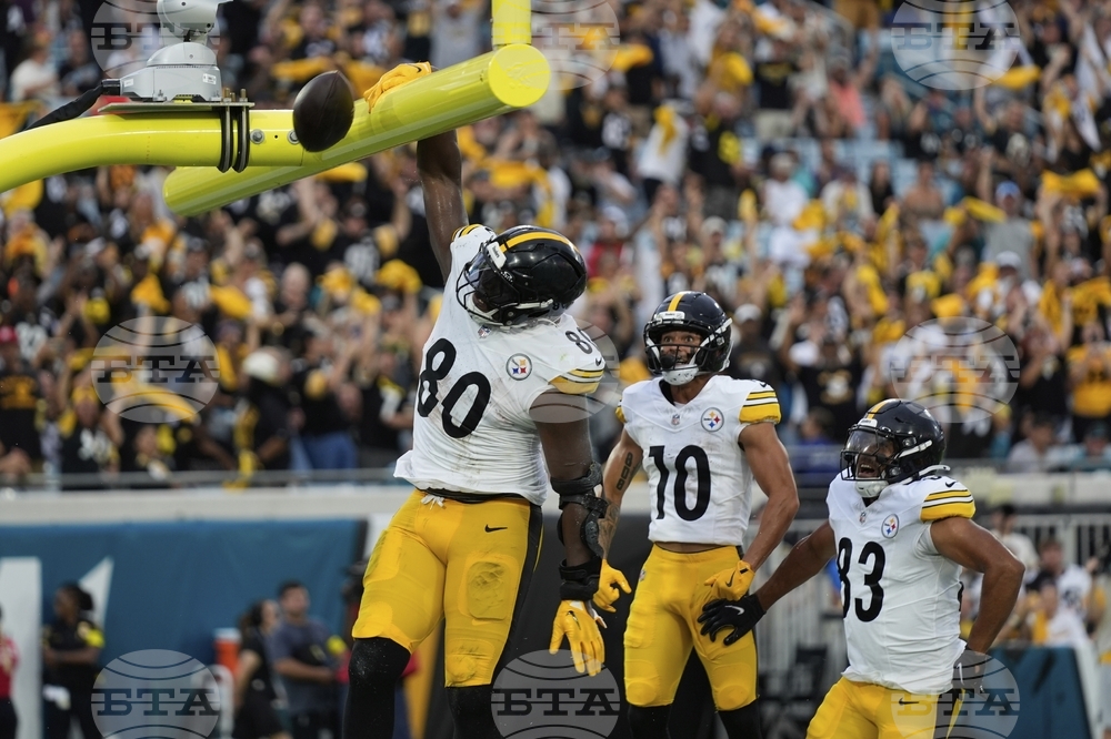 APTOPIX Steelers Jaguars Football