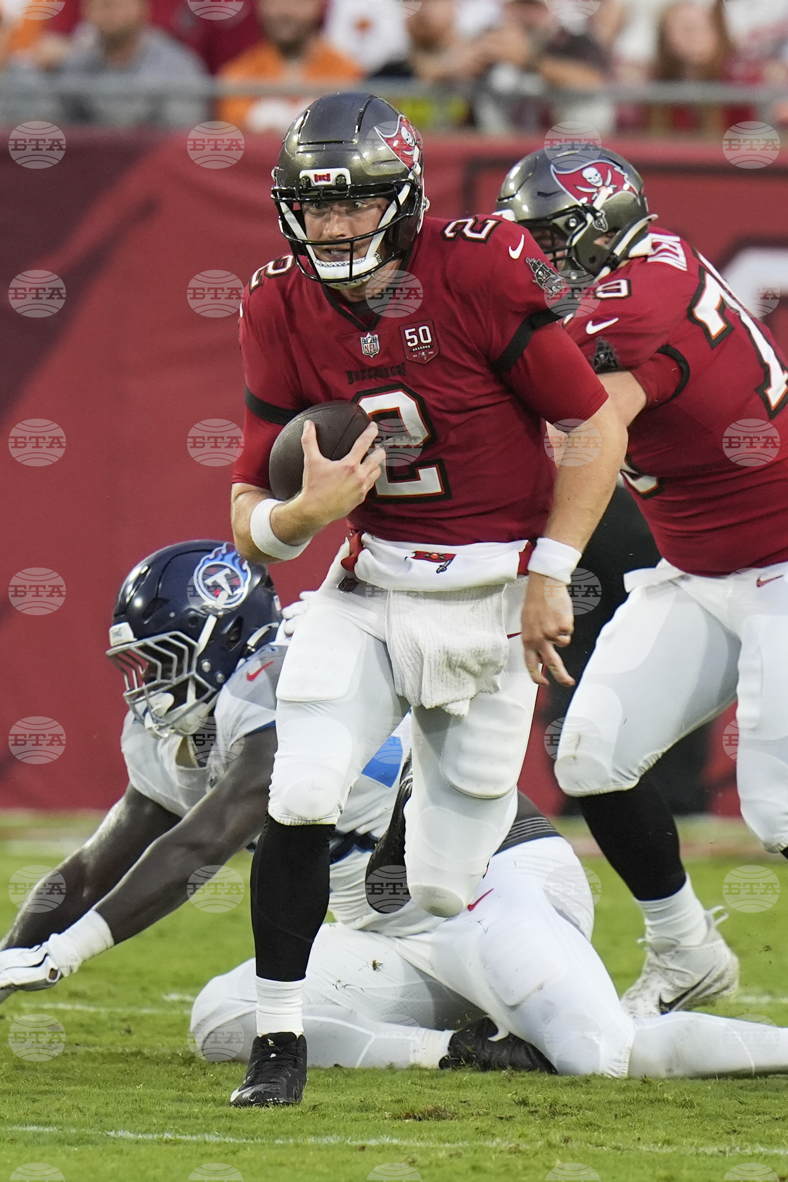 Titans Buccaneers Football
