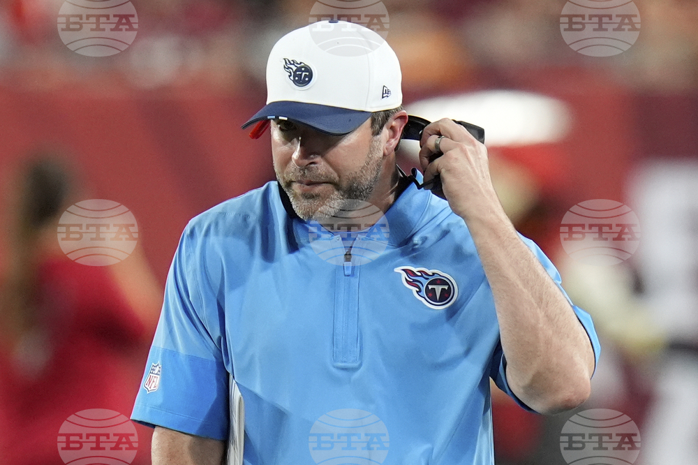 Titans Buccaneers Football