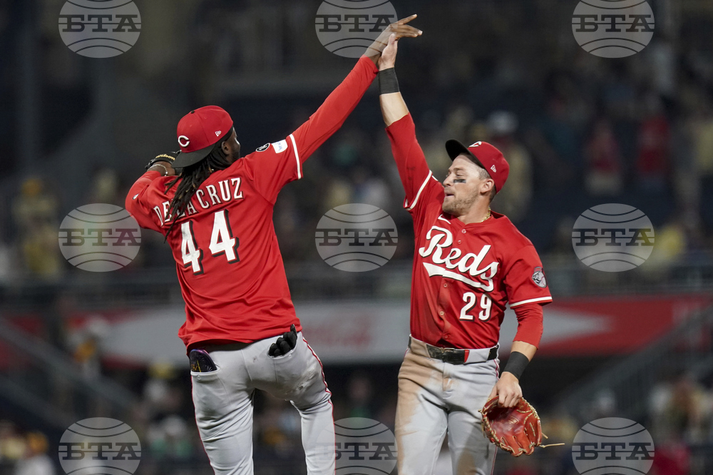 Reds Pirates Baseball