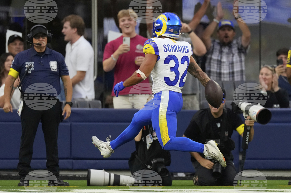 Cowboys Rams Football