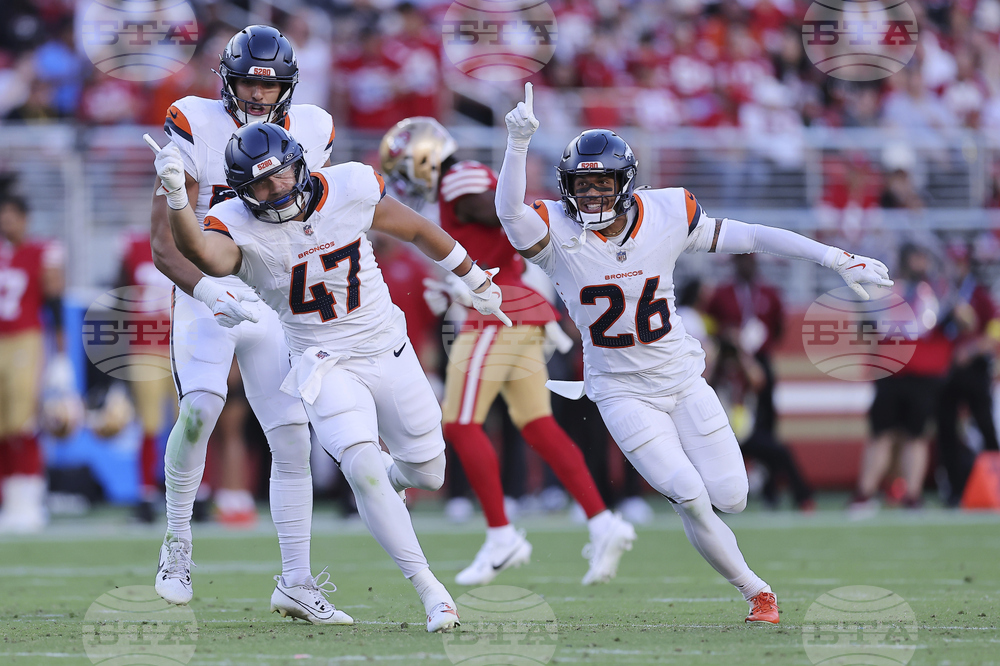 Broncos 49ers Football