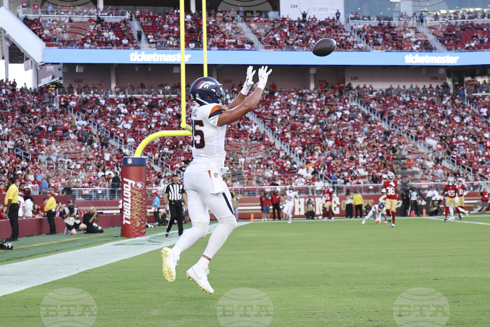 Broncos 49ers Football