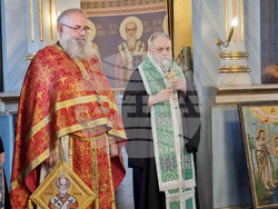 Плевен - храм „Света Параскева“ - неделно богослужение