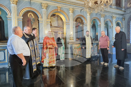 Плевен - храм „Света Параскева“ - неделно богослужение