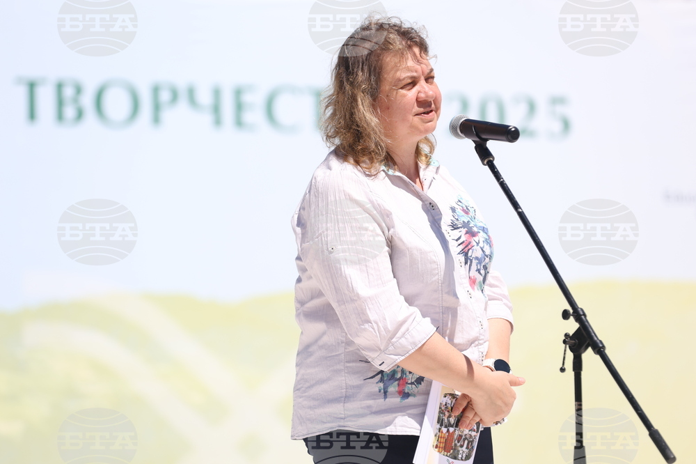 За 13-ти път се събираме в Копривщица, за да чуем прекрасната българска народна песен, заяви председателят на парламента Наталия Киселова 