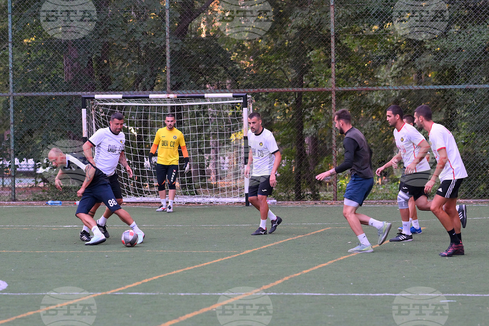 Турнир по футбол за празника на Вършец събра в града 12 любителски отбора с около 120 играчи