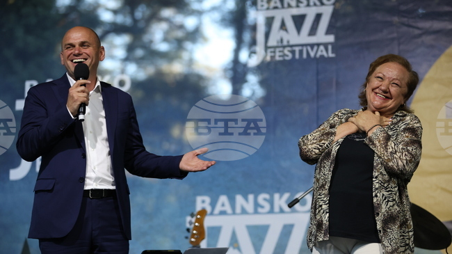 За 28-и път проф. Стефка Оникян посрещна рождения си ден на сцената на „Банско джаз фестивал“ сред публика и свои ученици