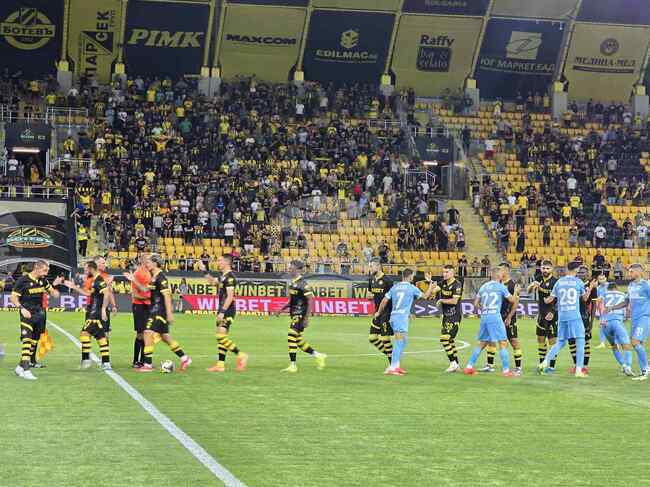 Локомотив (София) постигна минимална победа срещу Ботев при гостуването си в Пловдив