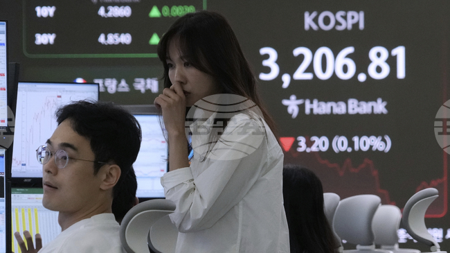 Азиатско-тихоокеанските пазари стартират седмицата с малки изменения