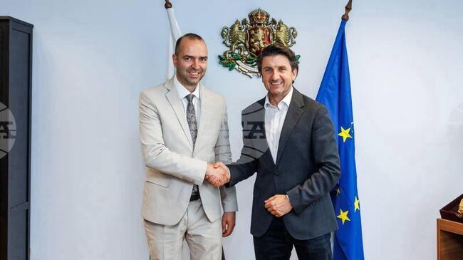 Със съвместни действия и повече реклама можем да покажем по-добре потенциала на община Кюстендил като целогодишна туристическа дестинация, заяви министър Боршош