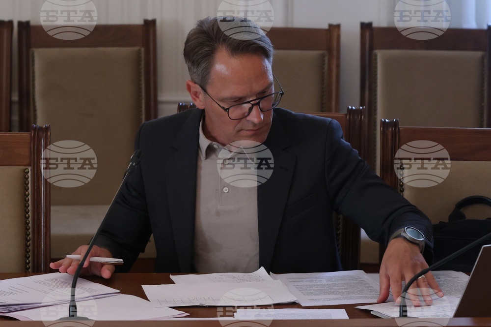 Народно събрание - Номинационна комисия за избор на членове на Комисия за противодействие на корупцията - заседание
