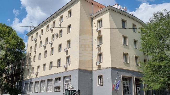 При специализирана акция срещу наркоразпространението в Перник са задържани двама братя