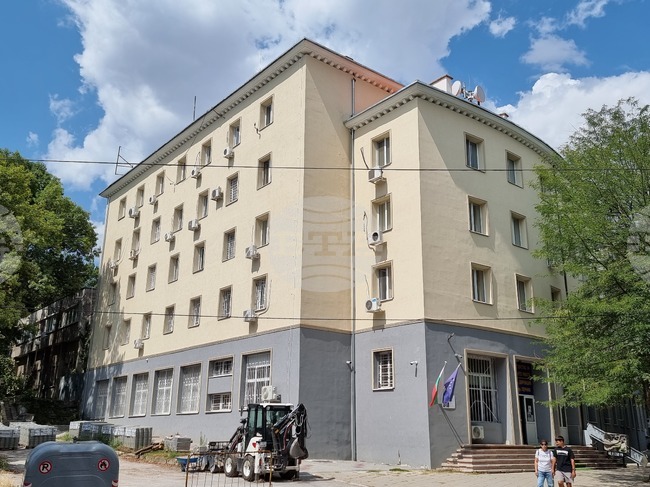 По два случая на домашно насилие работи полицията в Перник и Брезник