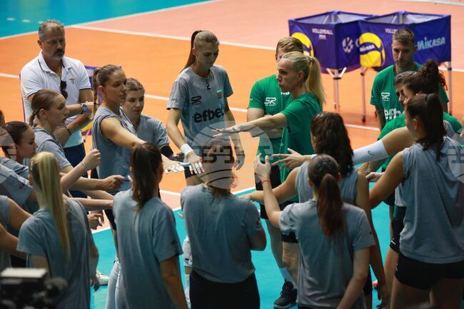 Националният тим на България стартира със загуба участието си на Световното първенство по волейбол за жени