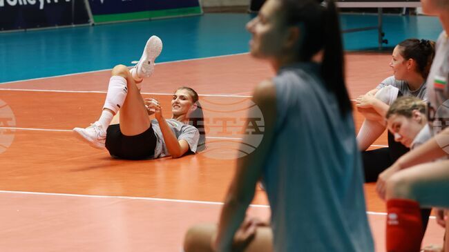 Нася Димитрова предупреди, че има и здравословни проблеми в националния отбор по волейбол