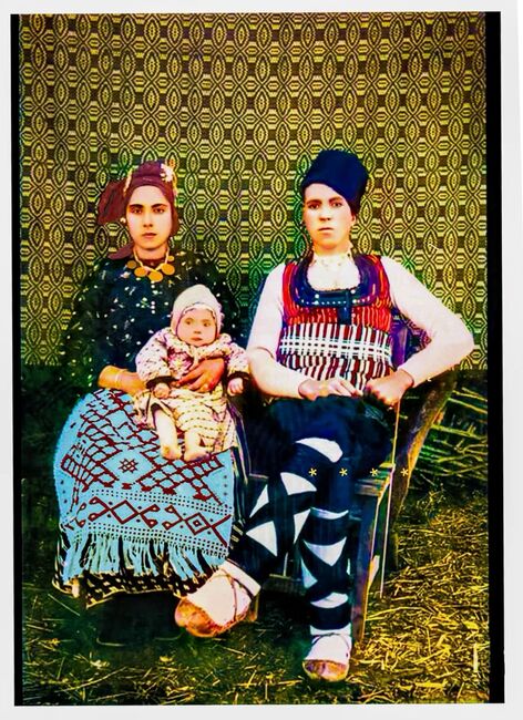 Елекът като традиционно облекло на бесарабските българи бе представен от Центъра за българска култура в Болград, Украйна