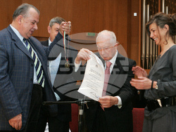 Алексис Вайсенберг - почетен доктор  