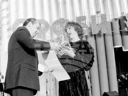 к.к. Слънчев бряг - фестивал "Златния Орфей"