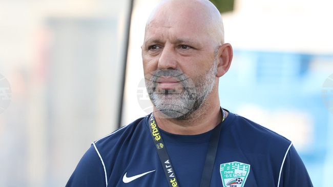 Наставникът на Берое Виктор Басадре след успеха над Септември: "Победите се отразяват добре"