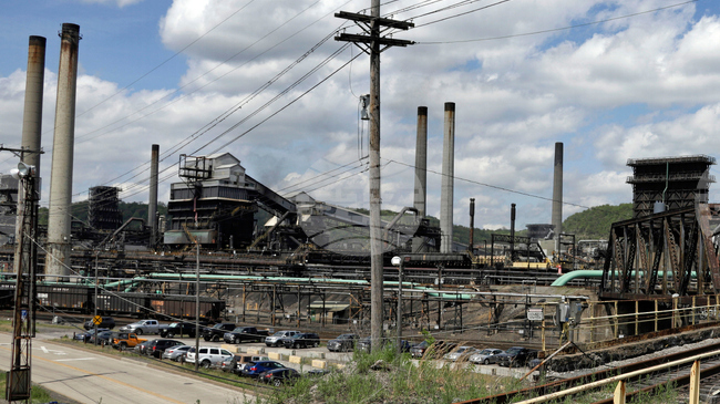 Експлозия разтърси металургичен завод в американския щат Пенсилвания; има ранени