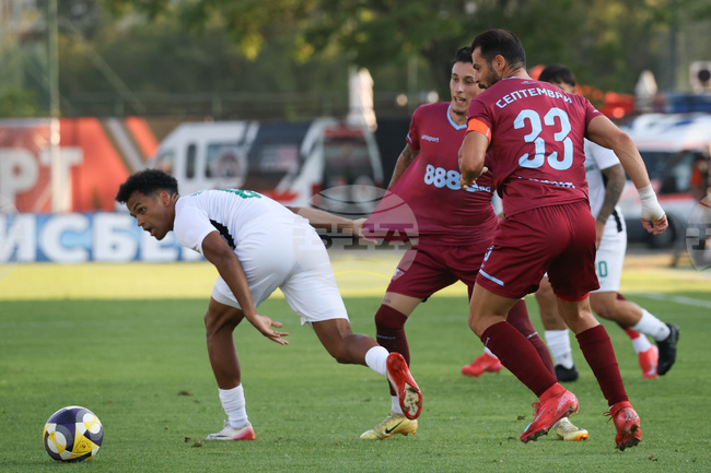 Столичният Септември привлича френското крило Никола Фонтен от белгийския Локерен