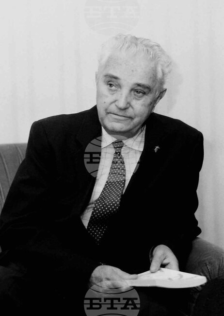 Иван Аржентински - писател и драматург