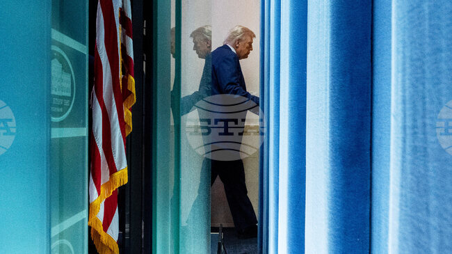 Тръмп потвърди, че "Енвидиа" ще предоставя на американското правителство 15 процента от продажбите на чипове Ейч20 в Китай 