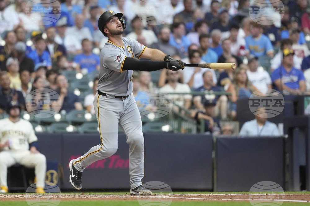 Pirates Brewers Baseball