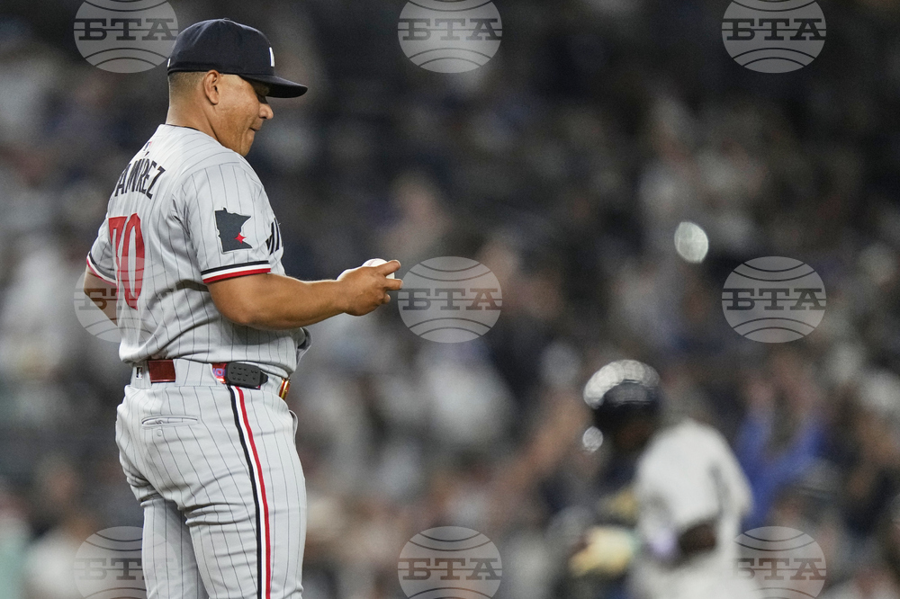 Twins Yankees Baseball