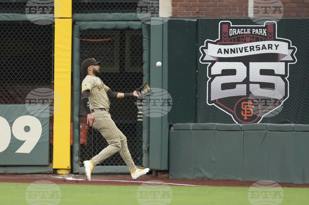 Padres Giants Baseball