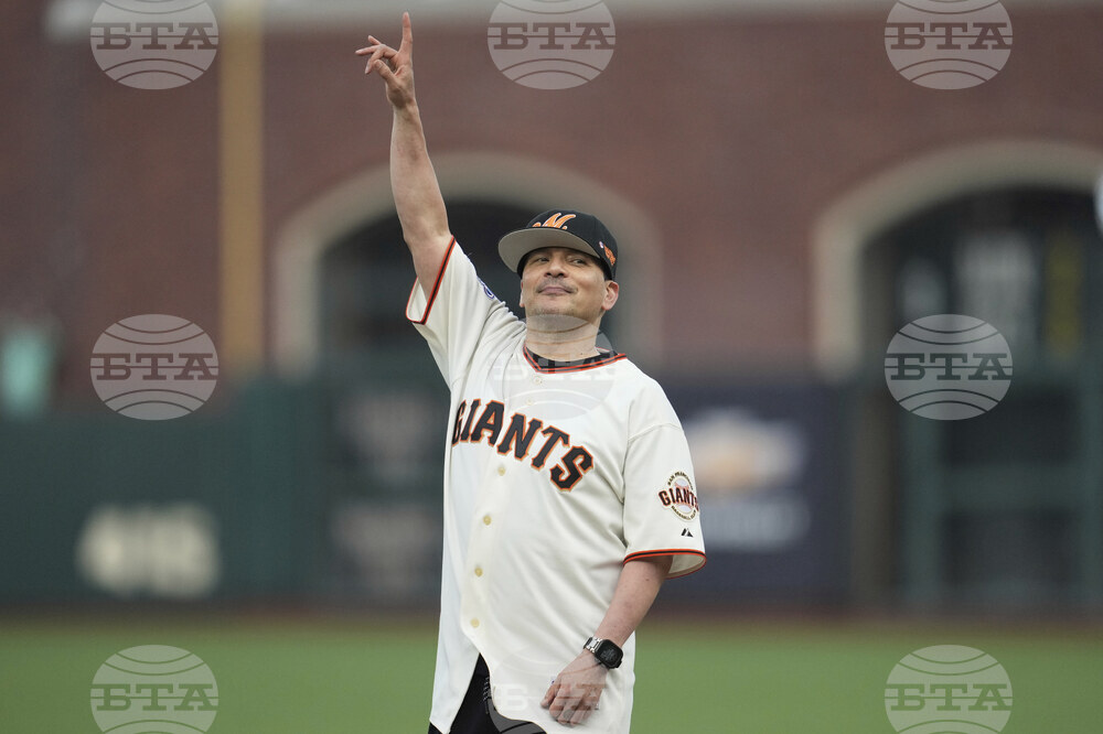 Padres Giants Baseball