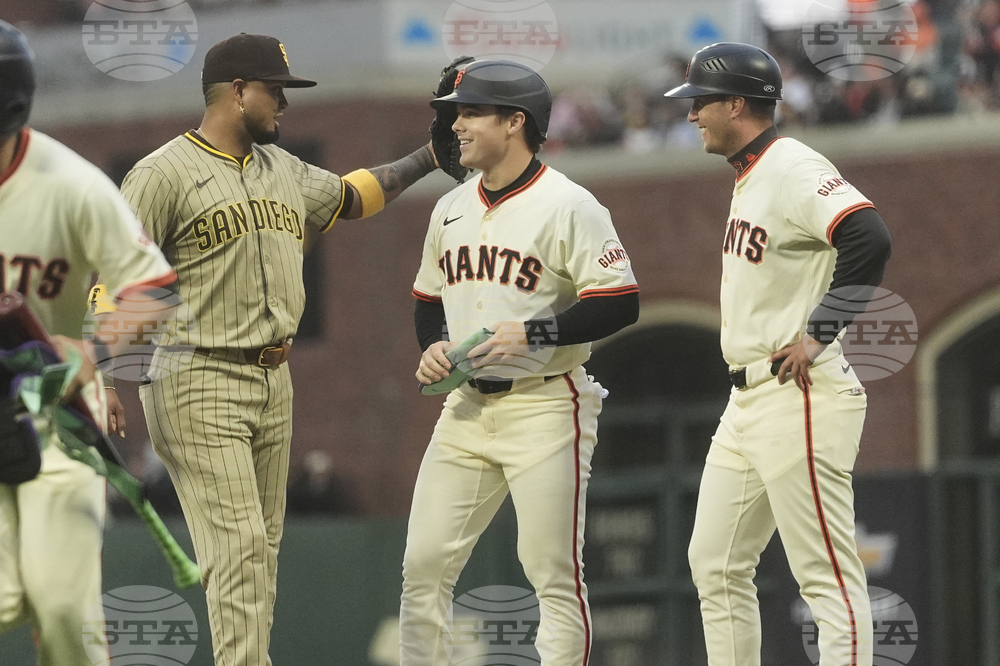 Padres Giants Baseball
