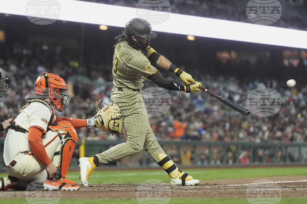 Padres Giants Baseball