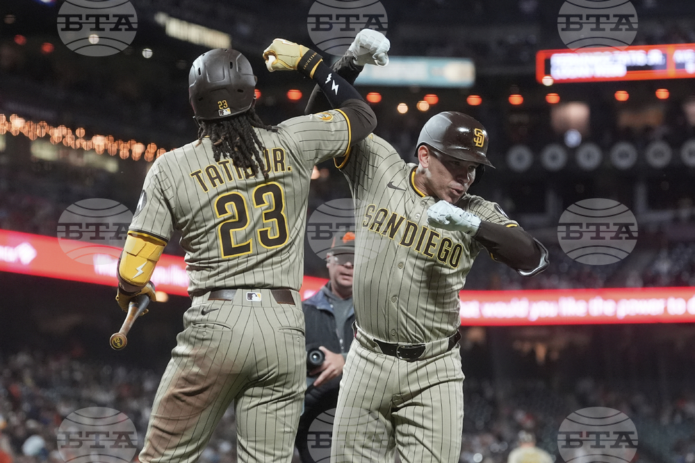 Padres Giants Baseball