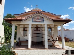 Нови чифлик - стенописи - храм - празник