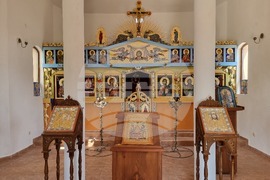 Нови чифлик - стенописи - храм - празник