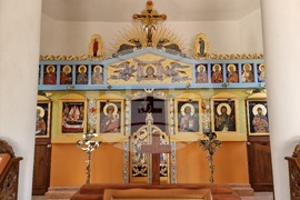 Нови чифлик - стенописи - храм - празник