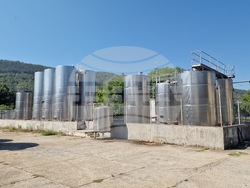 Велико Търново - „Винпром“ АД - необходимост от технолози и техници