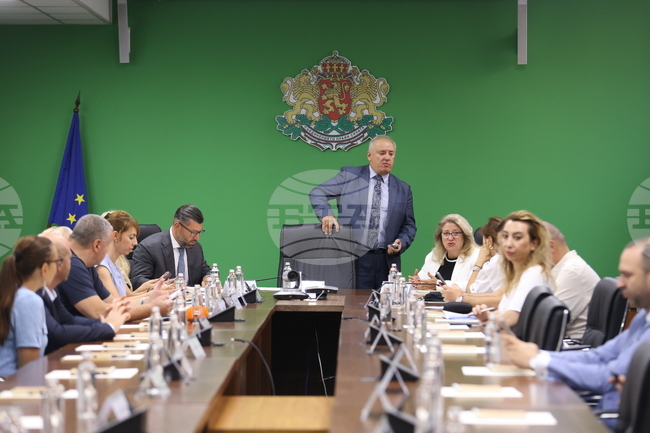 Природосъобразните решения водят до икономическо развитие и са в полза на обществото, каза зам.-министър Атанас Костадинов