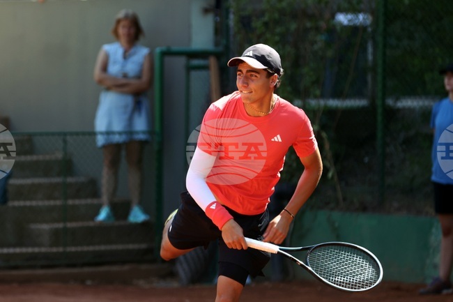 Иван Иванов достигна до третия кръг на Откритото първенство на САЩ при юношите