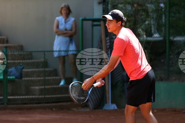 Иван Иванов ще започне във вторник срещу германец на турнира по тенис "Рафа Надал Оупън" в Манакор
