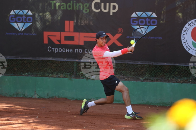 Българите Иван Иванов и Александър Василев се класираха за втория кръг при юношите на Откритото първенство на САЩ по тенис